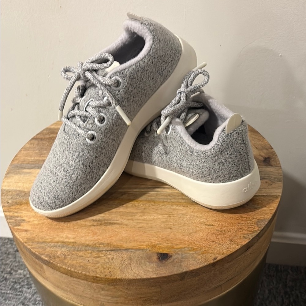 Allbirds Gray Wool Runners. Women’s size 8